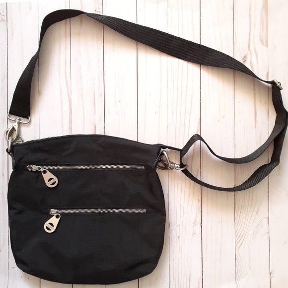 baggallini New Yorker Bagg Two-Zipper Front Crossbody Black - Picture 1 of 15